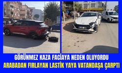 Torbalı’da faciadan dönüldü: Çarpışan aracın lastiği kahvehaneye fırladı