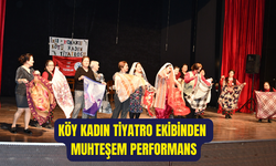 Konaklılı Ev Kadınlarının Tiyatrosu Torbalı’dan Tam Not Aldı