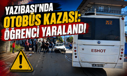 ESHOT Otobüsü Otomobille Çarpıştı