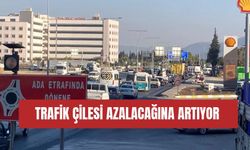 Uçan yol tartışması gerçeğe dönüştü: Bayındır Kavşağı’nda trafik kilitlendi
