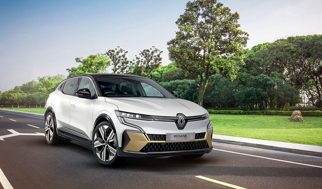 Renault Megane Modelinin Tarihsel Gelişimi