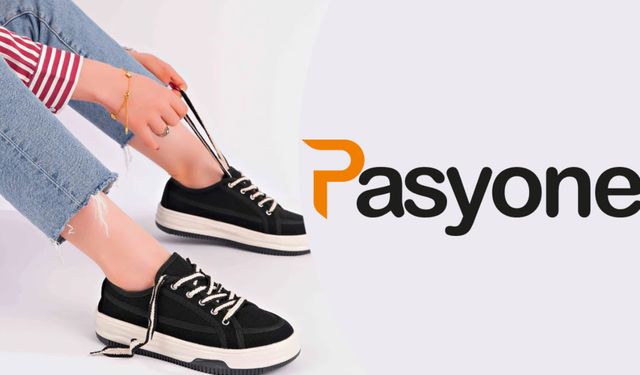 Siyah Sneakerlar ile Minimalist Bir Görünüm Sağlayın