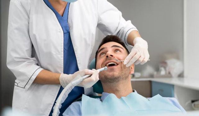 Balıkesir Periodontoloji ile Sağlıklı Diş Etlerine Güvenle Ulaş