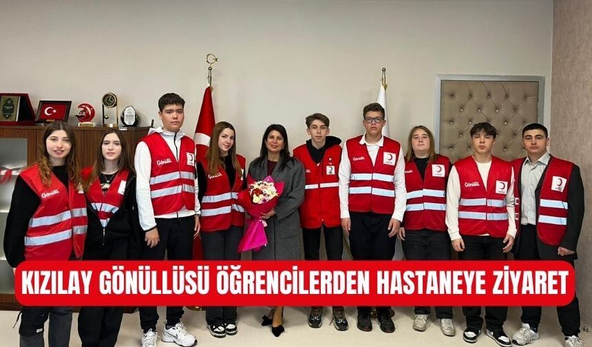 Kızılay Gönüllüsü Öğrencilerden Başhekime Nezaket Ziyareti