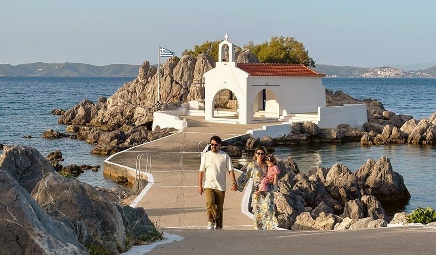 Türkiye'den Sakız Adası'na Nasıl Gidilir?